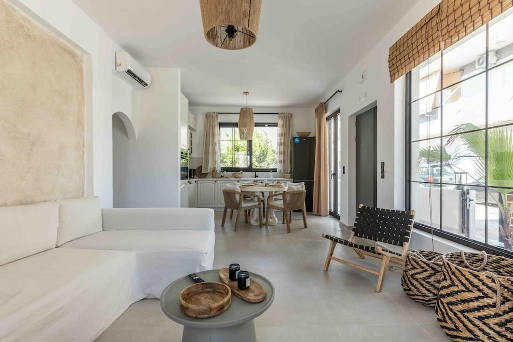 Nikole Cottage House By The Sea Kokkini Hani 外观 照片